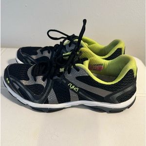 Ryka cross training sneaker..